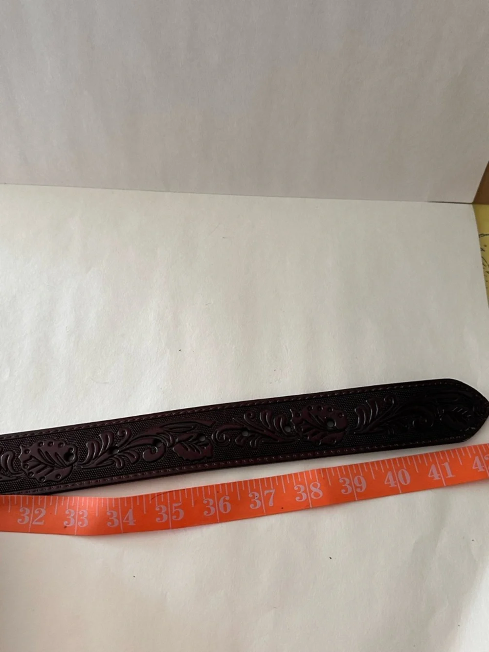 TOOLED EMBOSSED LEATHER SNAP BELT STRAP 36